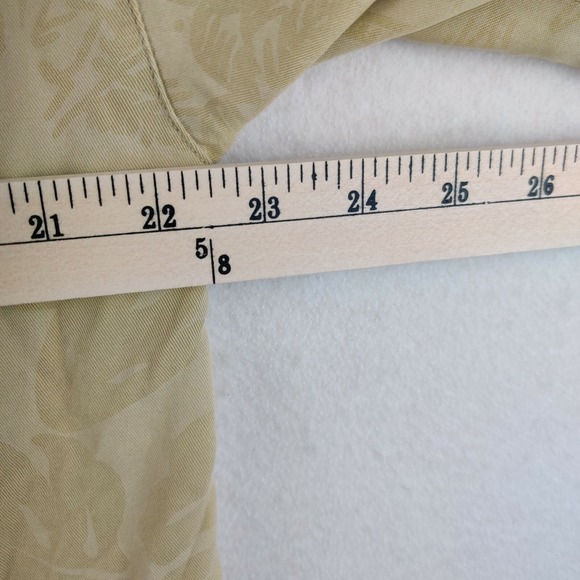 Tommy Bahama Mens Medium Silk Casual Tan Button Up Shirt Size M - Picture 9 of 10
